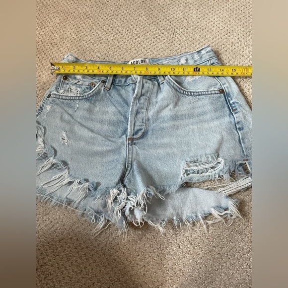 Agolde Distressed Raw Hem Shorts Size 26 Light Wash - Picture 7 of 9